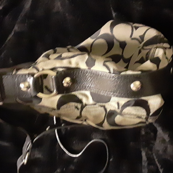 Authentic Coach purse - Picture 7 of 8